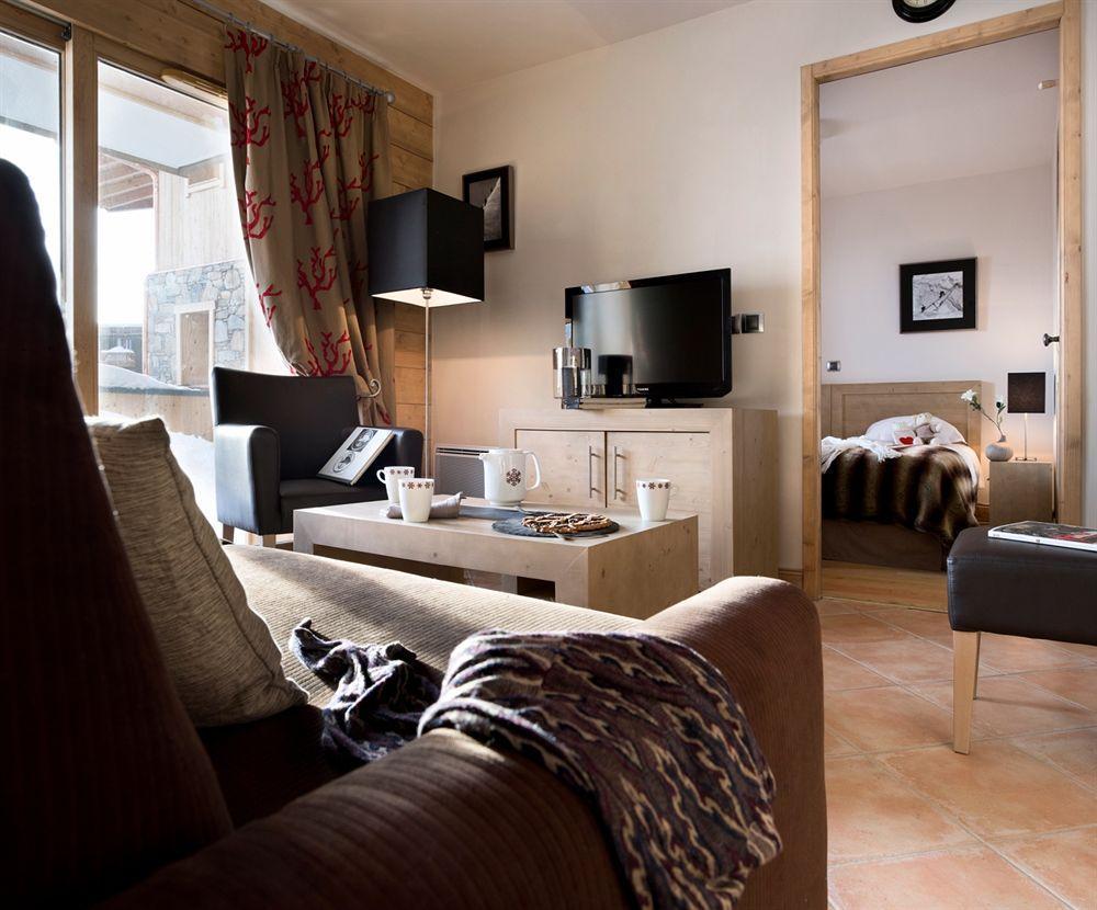 Residence Cgh Kalinda Les Boisses Esterno foto